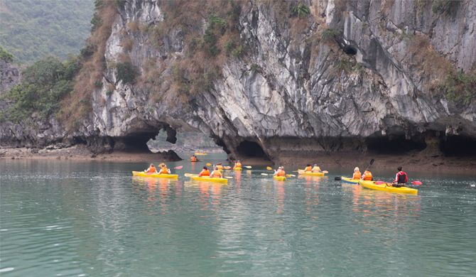 Khám phá Vịnh Lan Hạ trong ngày
