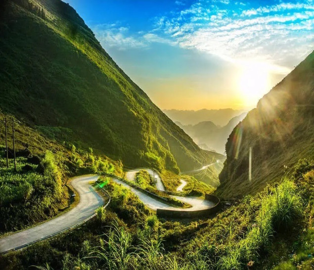 HÀ GIANG - QUẢNG BẠ - ĐỒNG VĂN - BẢN LÔ LÔ CHẢI - CỘT CỜ LŨNG - MÈO VẠC - SÔNG NHO QUẾ