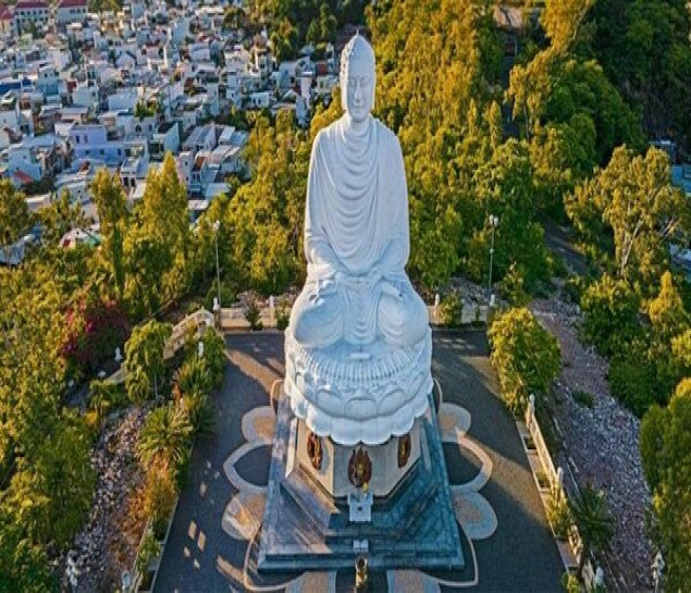 KHÁM PHÁ BIỂN NINH CHỮ – NHA TRANG